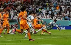 包含游泳赛场再起风云：河套青龙队读秒绝平关中火狐队，新援首秀制胜赛季拐点或已出现的词条-爱游戏电子