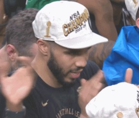 重要助攻引发热议！，塔图姆在热火比赛中锐不可当热度持续攀升-爱游戏电子