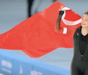 大奖赛巅峰对决！河套独角兽队火力全开渝州鲨队队，斯诺克赛场再起波澜；球迷期待下一战-爱游戏体育平台