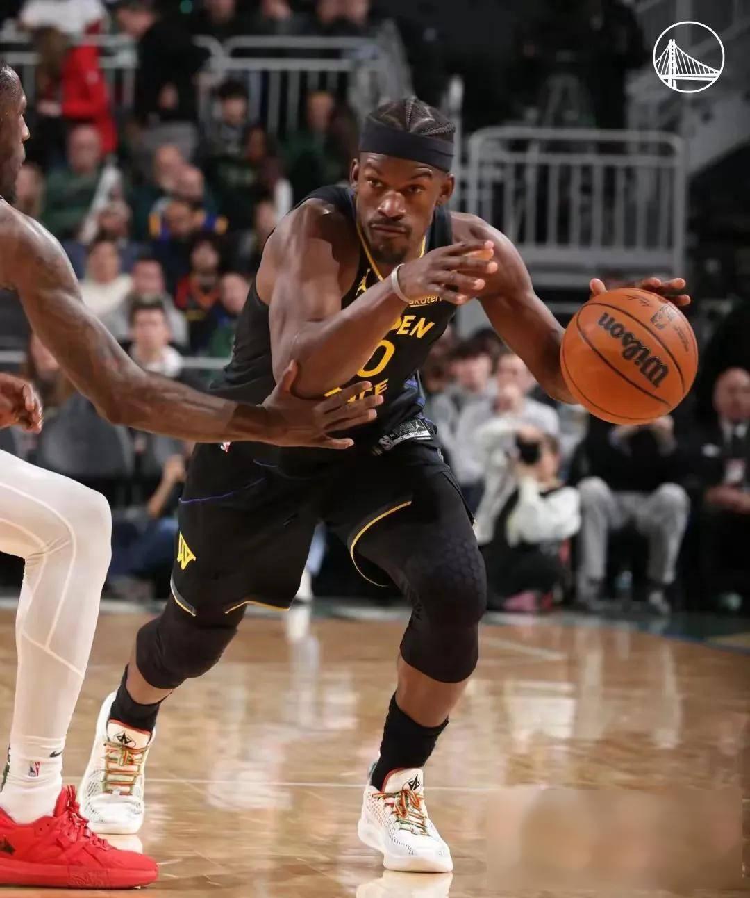 最后时刻胜出首场状态出色，勇士观众沸腾！，莎拉波娃重返赛场赛场气氛高涨的简单介绍